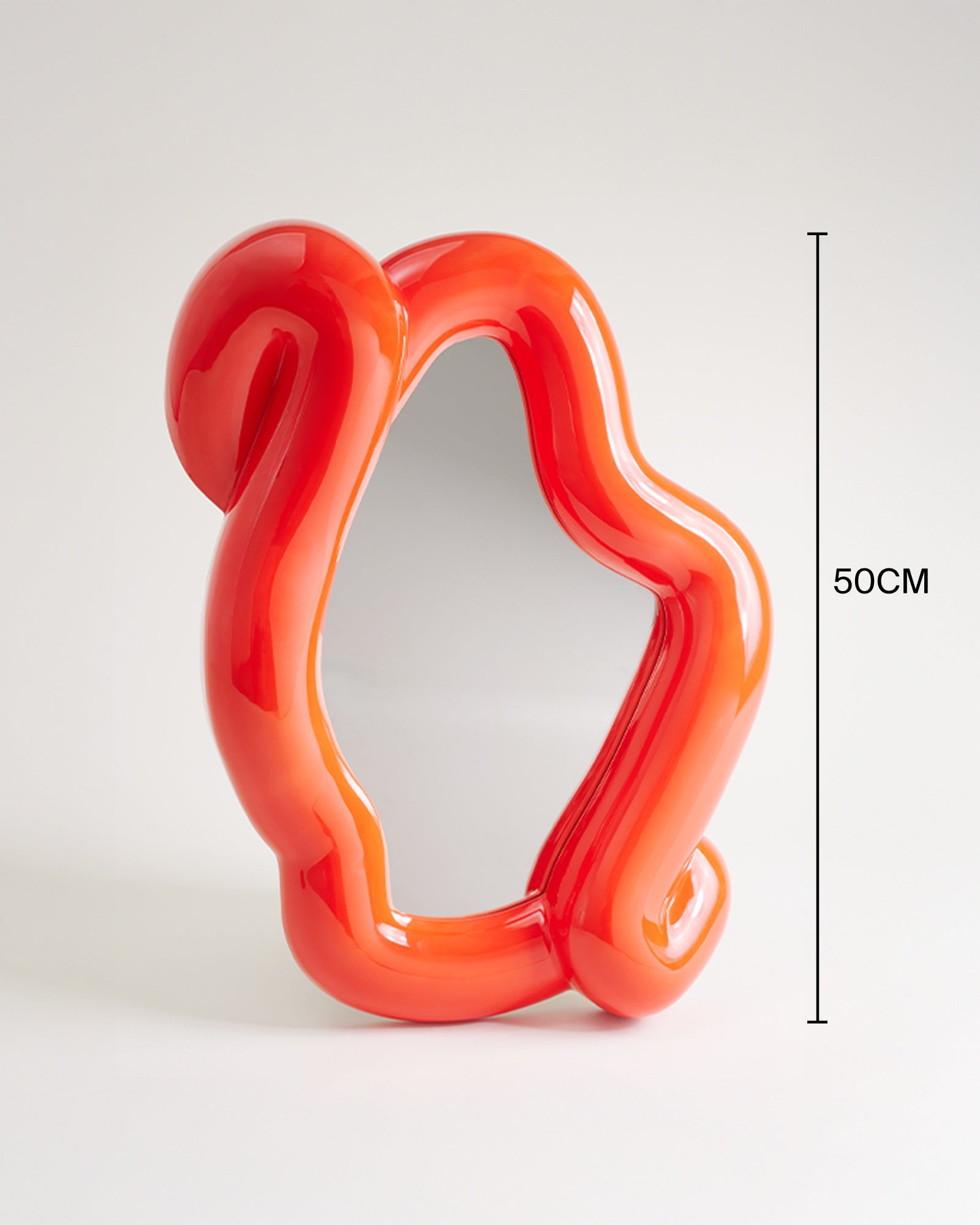 Motel a Miio x Ju Schnee Mirror red