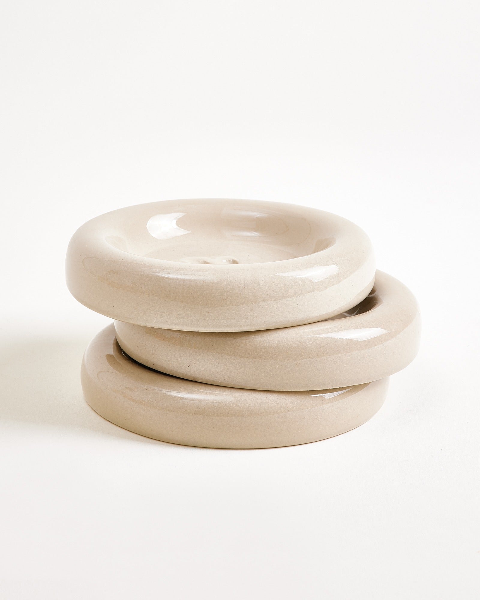 Seia - Tazza e piattino con cuore rosa e sabbia