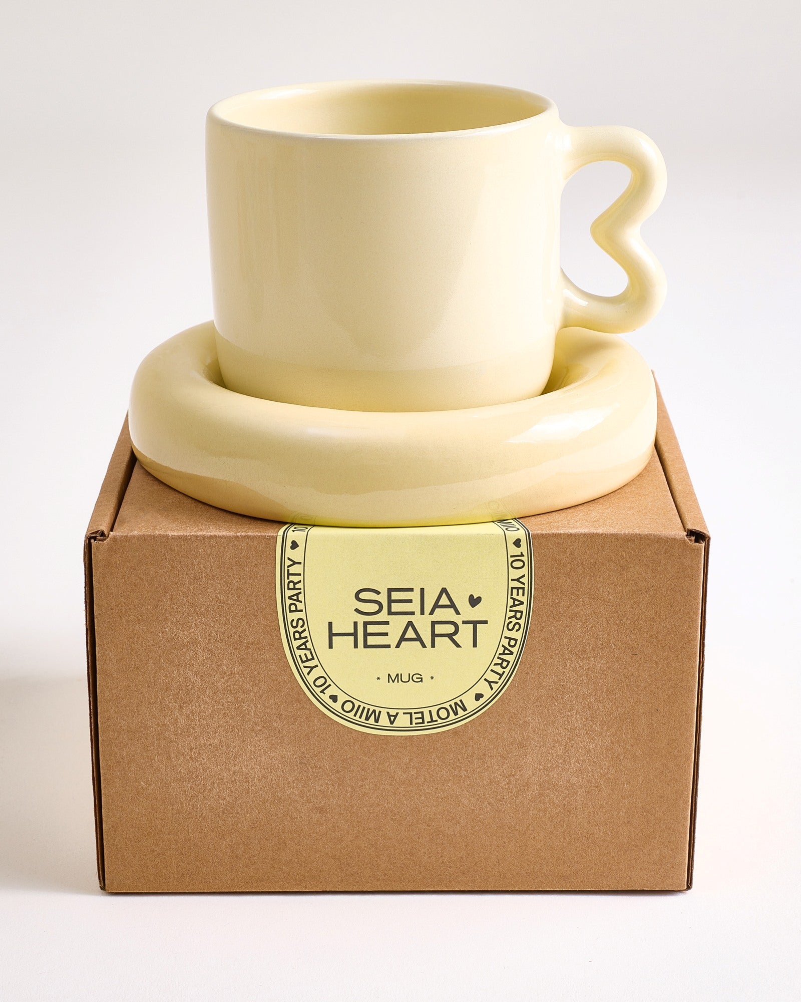 Seia Mug & Saucer, Heart, Yellow