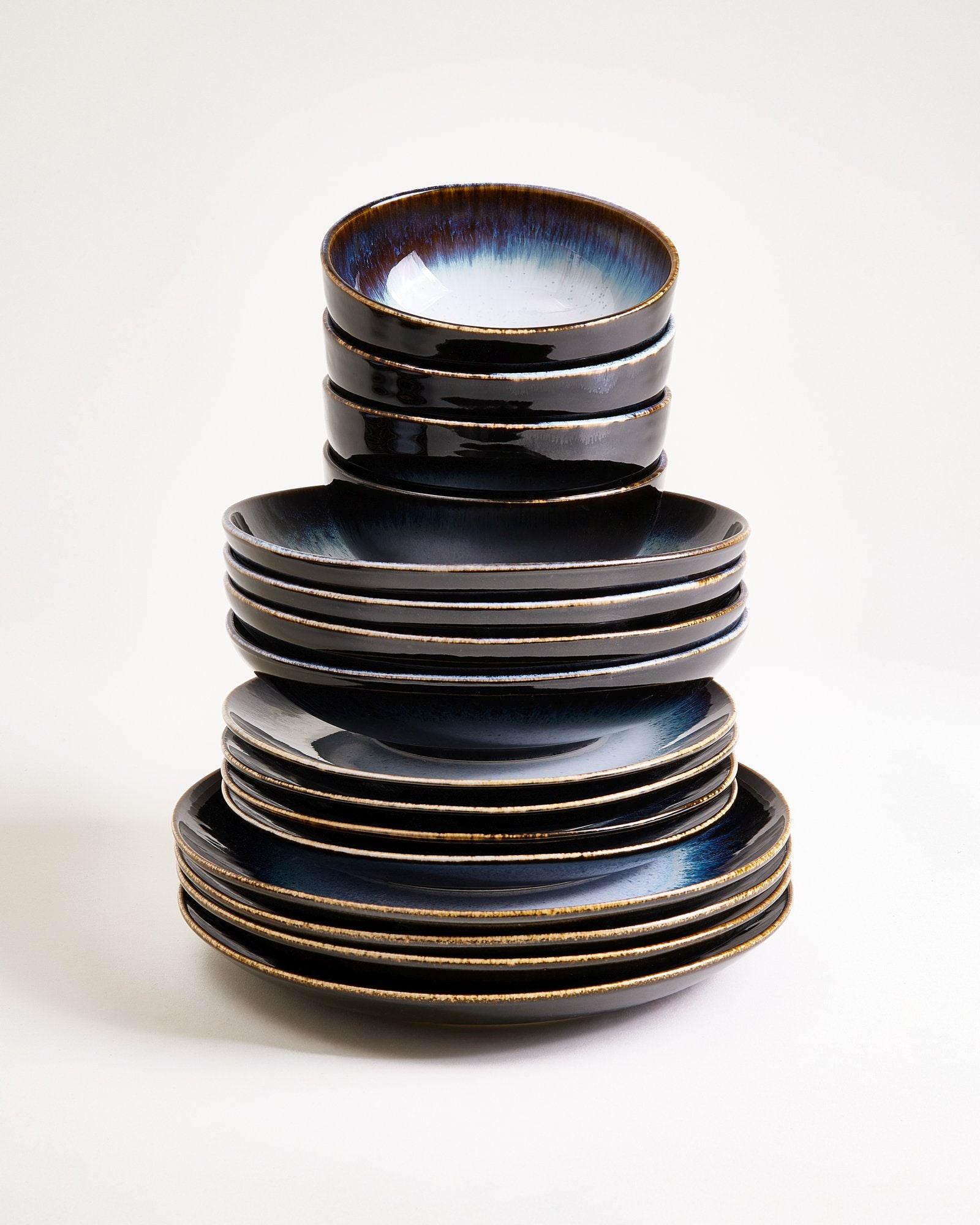 Alcachofra black - Set of 16 pieces