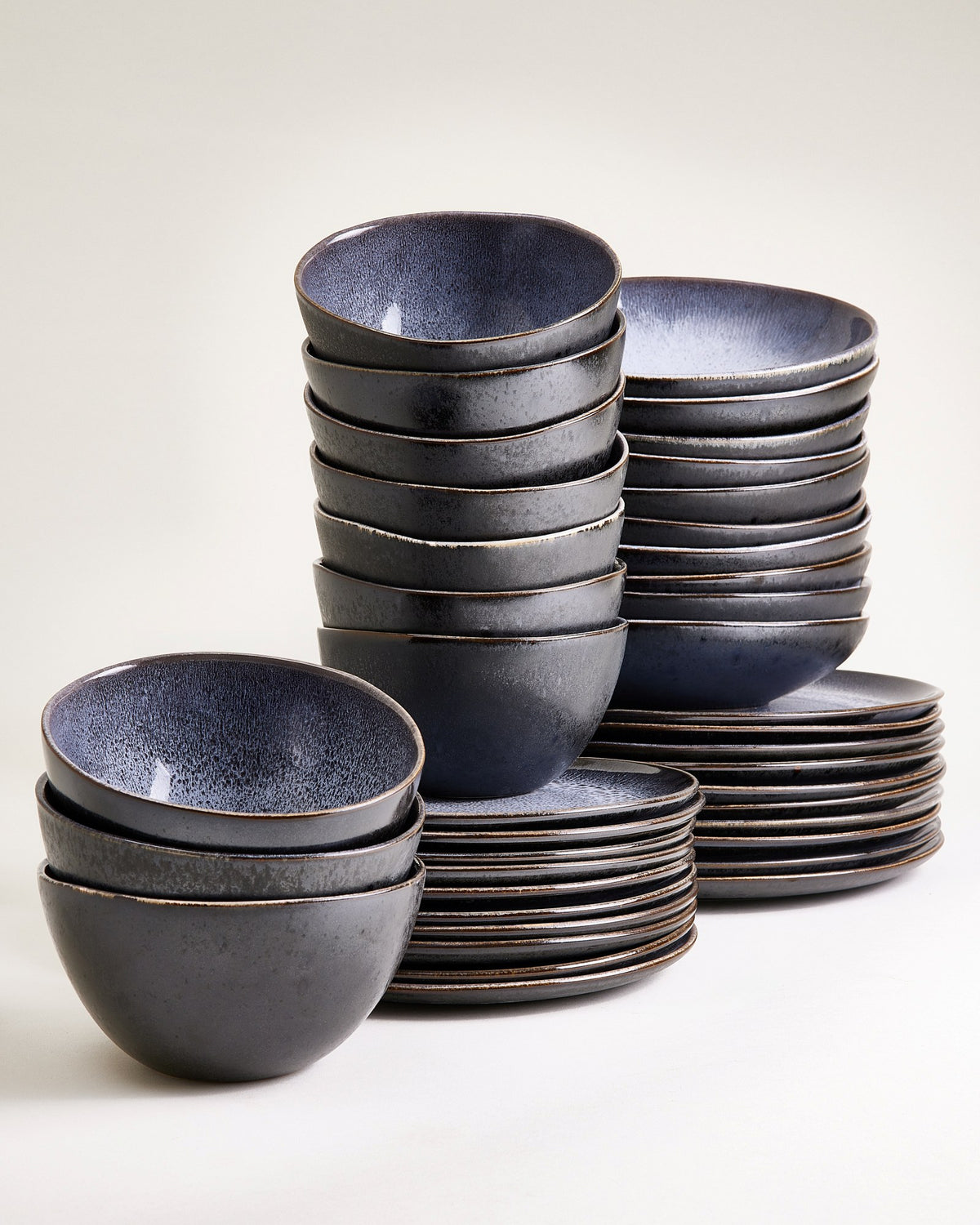 Areia Geschirr-Set classic schwarz 40-teilig