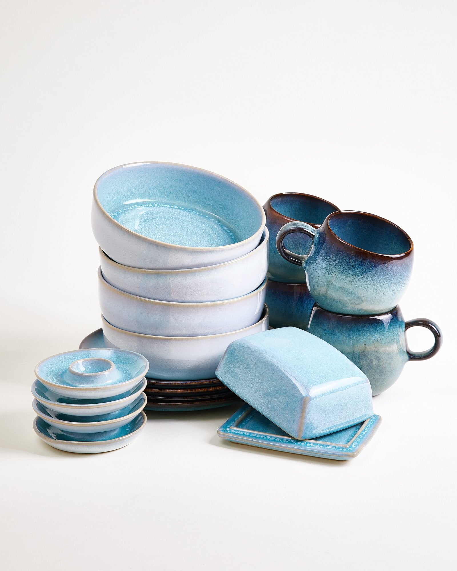 Blue Horizon - set of 17 pieces