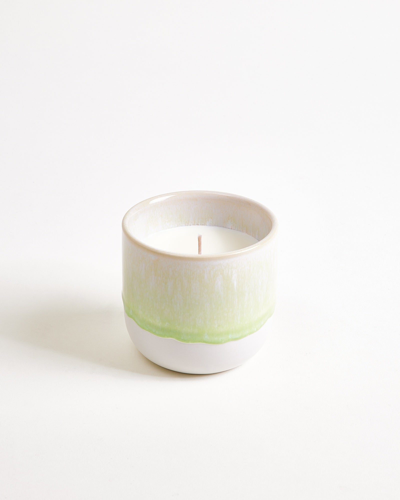 Coimbra - scented candle “Green Harmony” pastel green