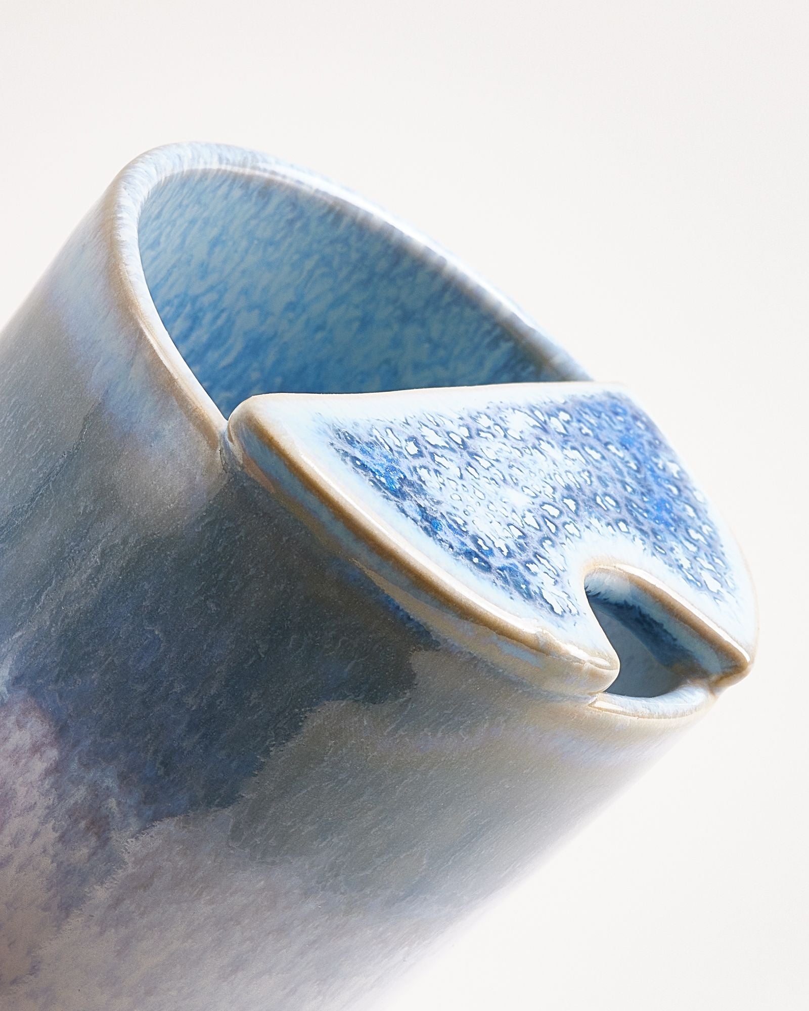 Copa Alto Set of 2 small to-go cups light blue and white