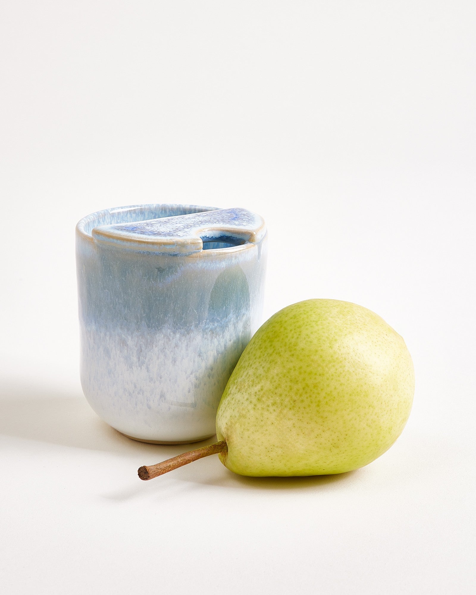 Copa Alto Set of 2 small to-go cups light blue and white