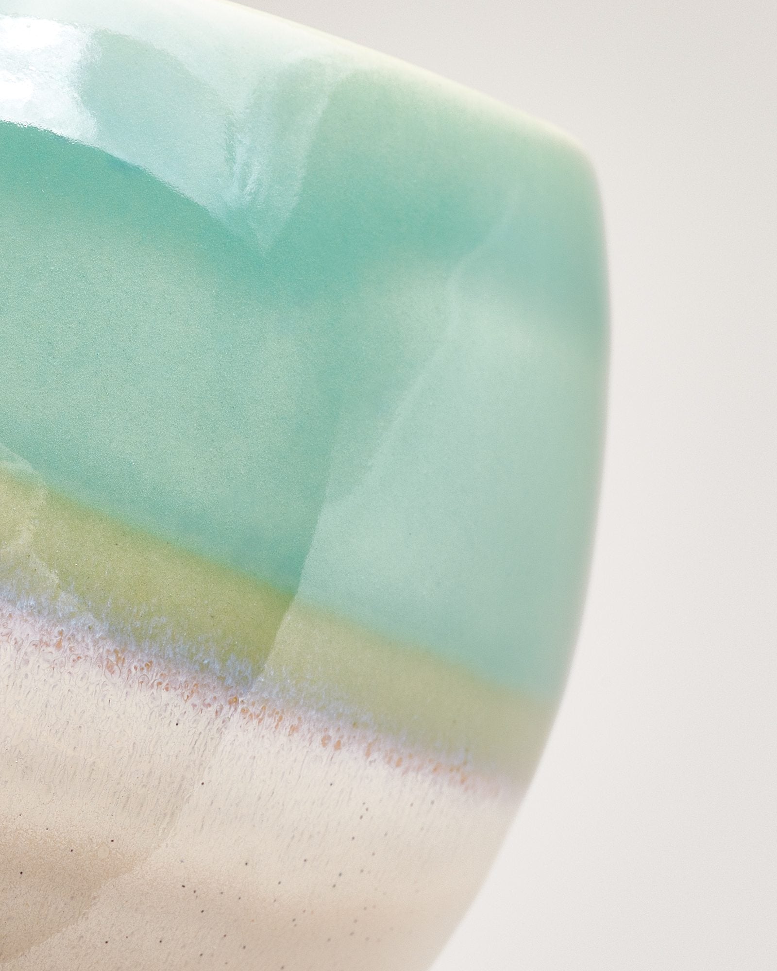 Bica Tasse groß hellgrün sand