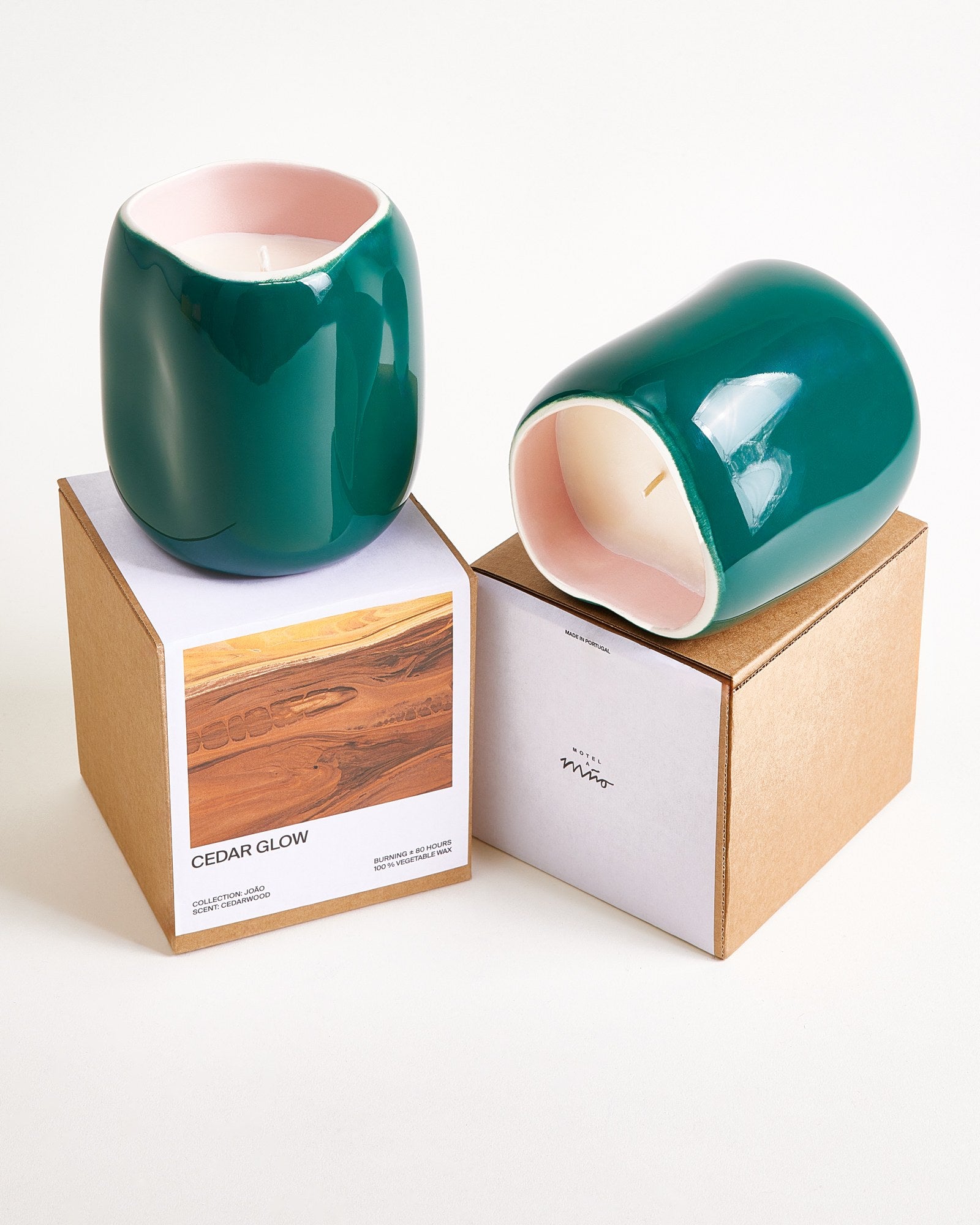 João Duftkerze Cedar Glow dunkelgrün rosé