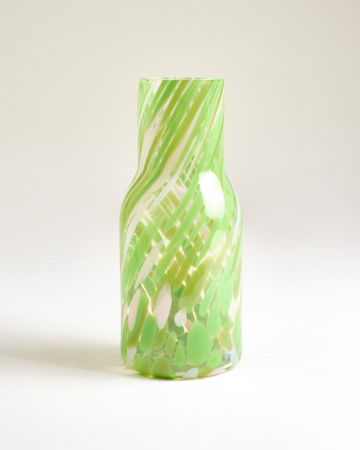Joia - Glass carafe drops green pink