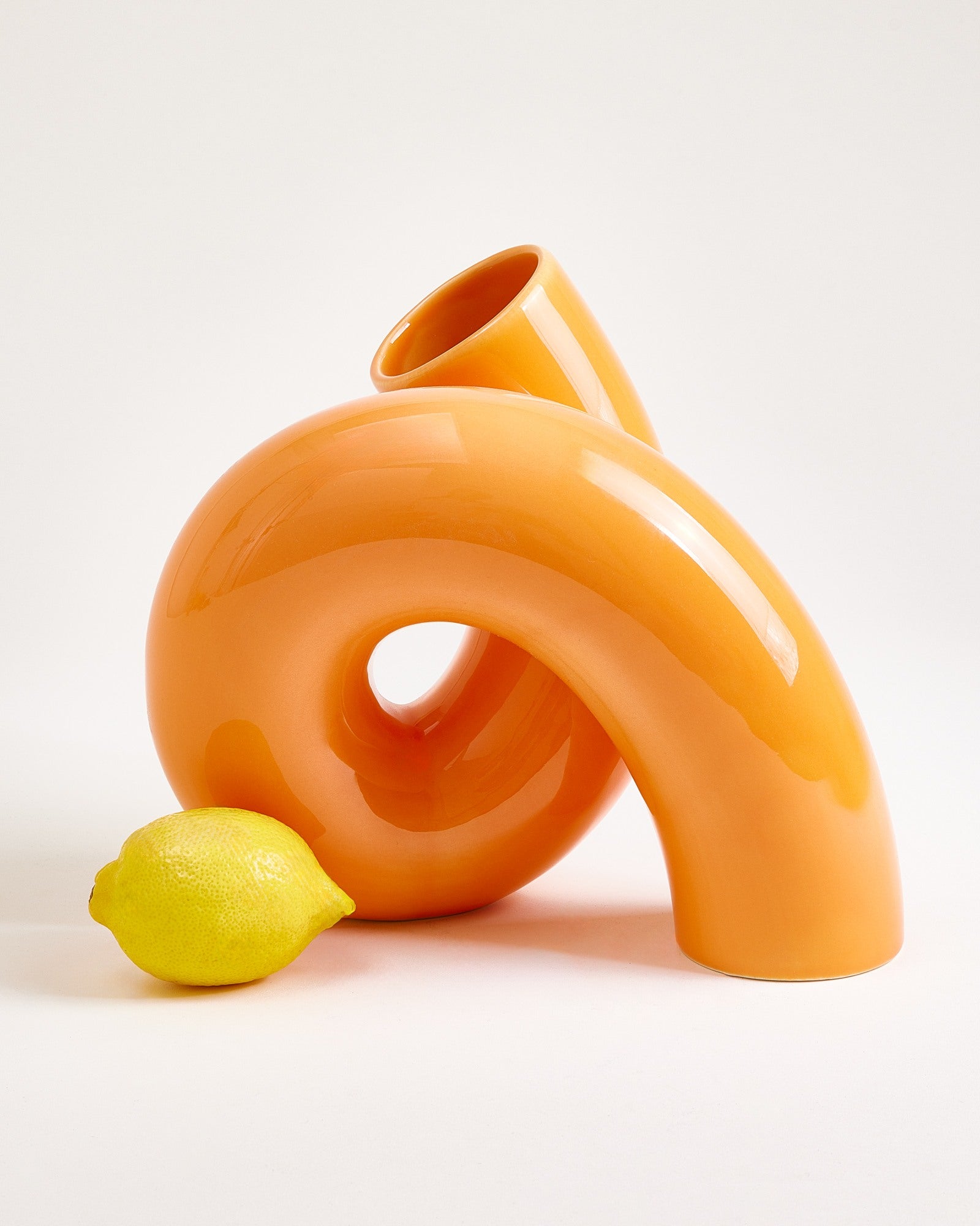 Motel a Miio x Ju Schnee Viparita vase L orange