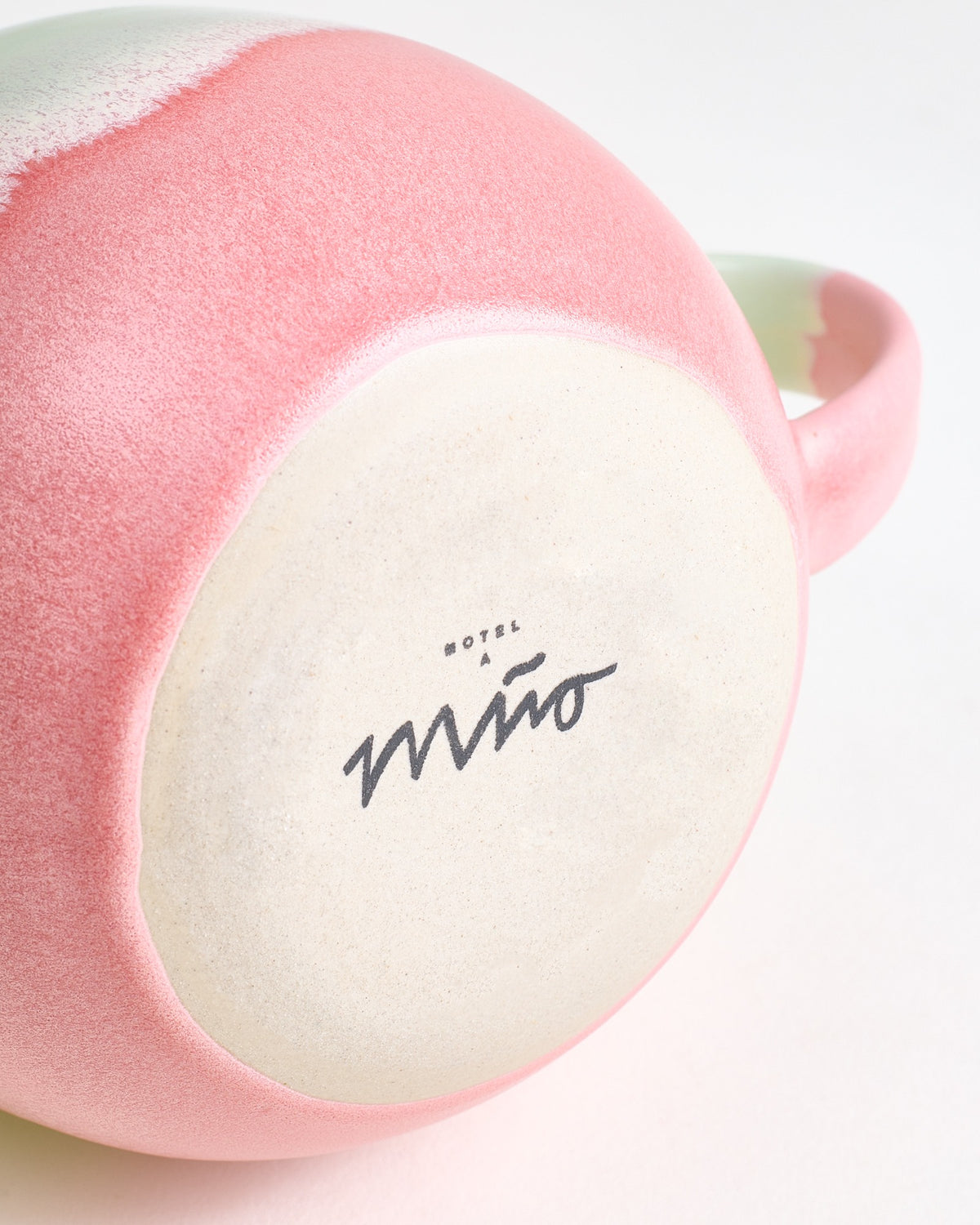 Nola - Large mug lime pink