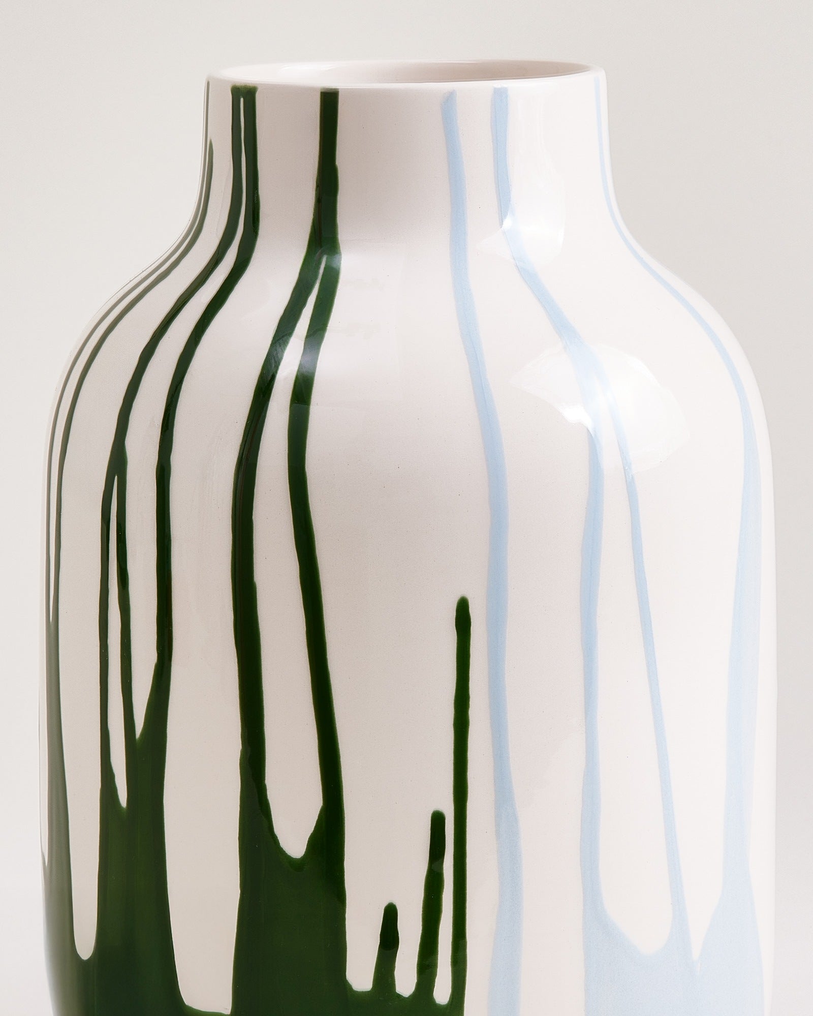 Nuno Vase L drip dunkelgrün hellblau
