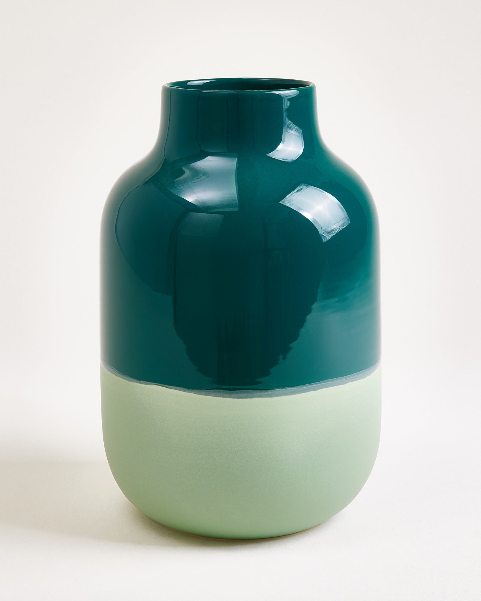 Nuno - Vase L dark sage green