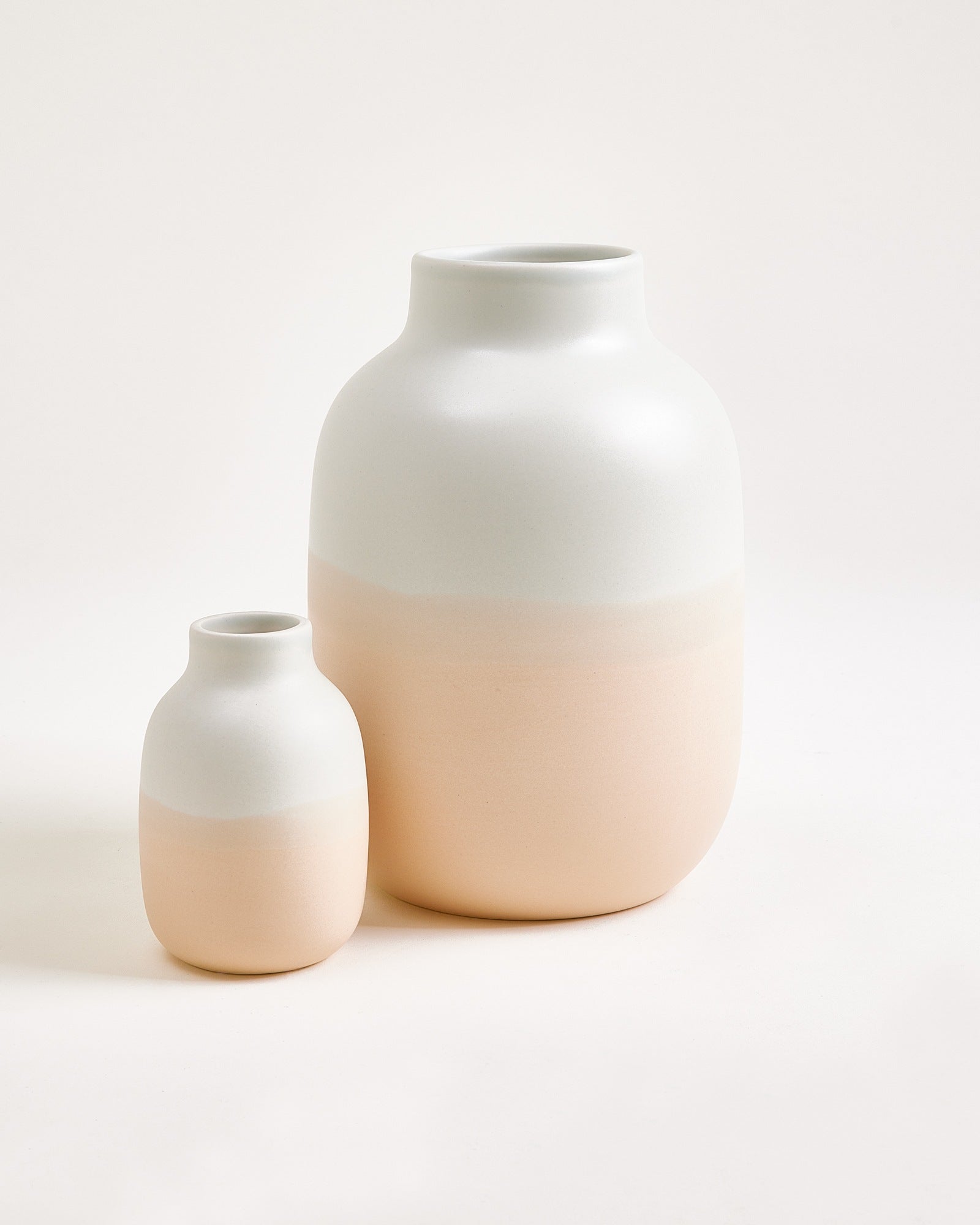Nuno Vase M hellblau sand
