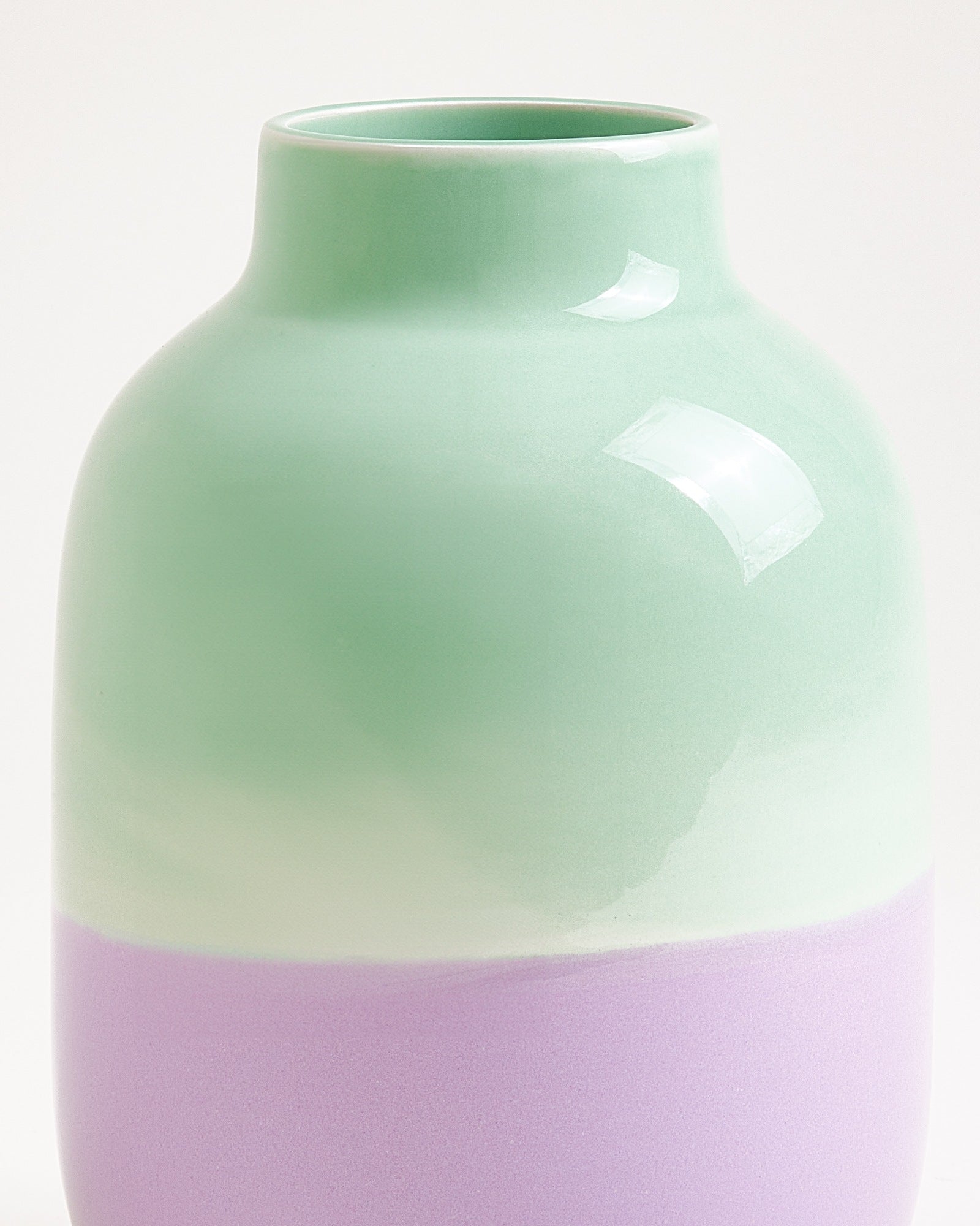 Nuno vase M - lilac mint