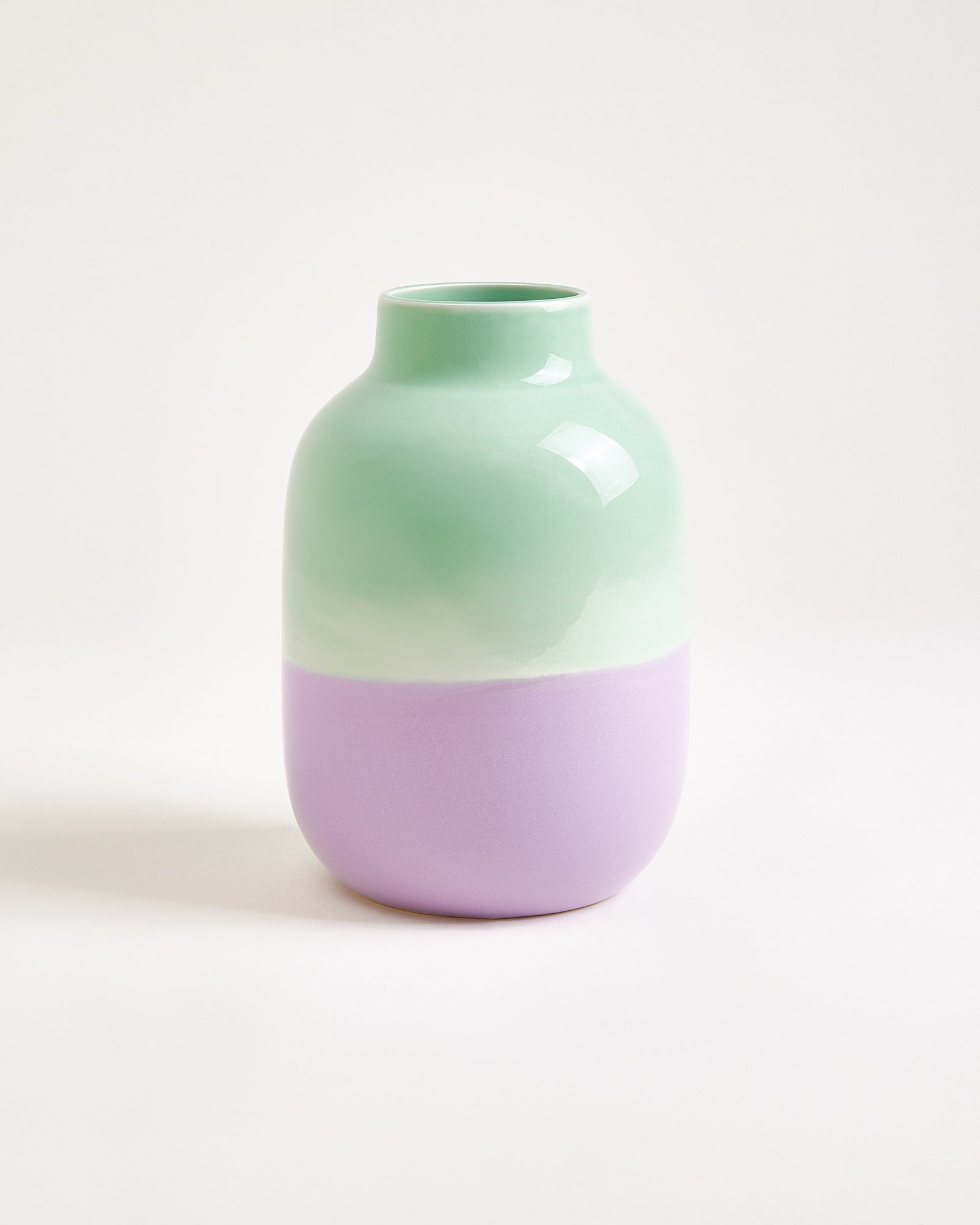 Nuno vase M - lilac mint