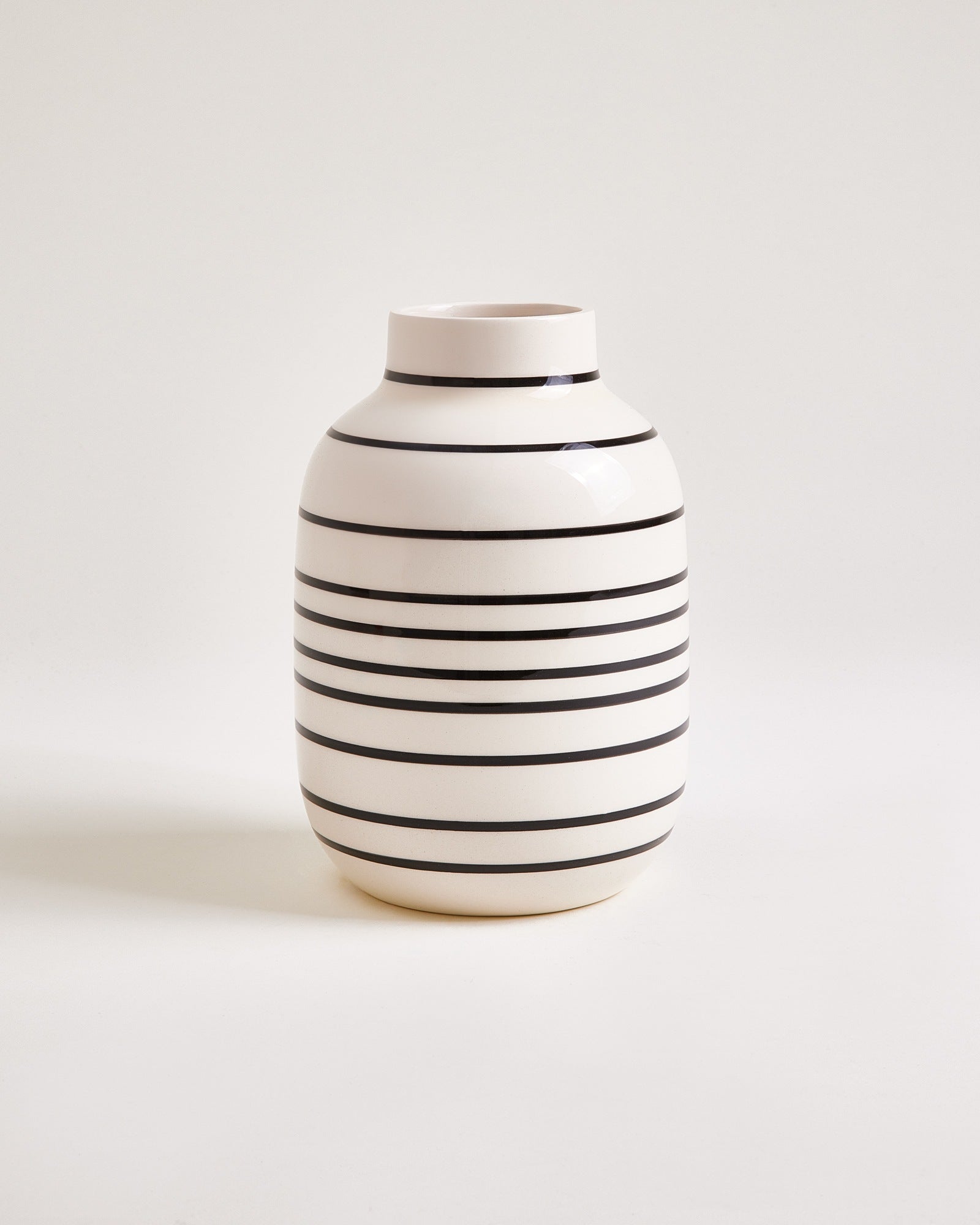 Nuno - Vaso M bianco a righe nere