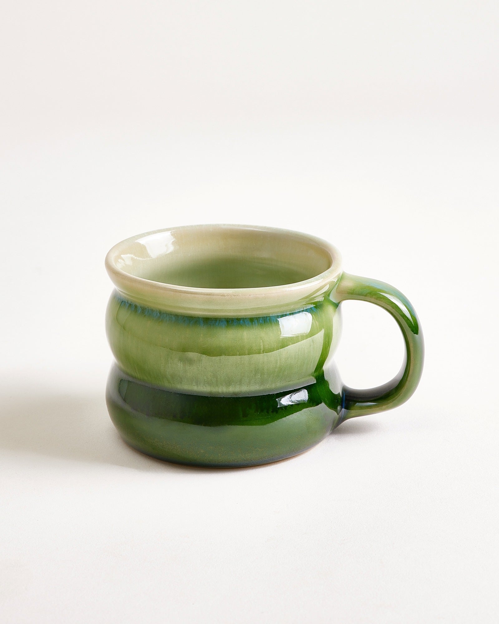 Ombra - Small mug Bubble green dark green