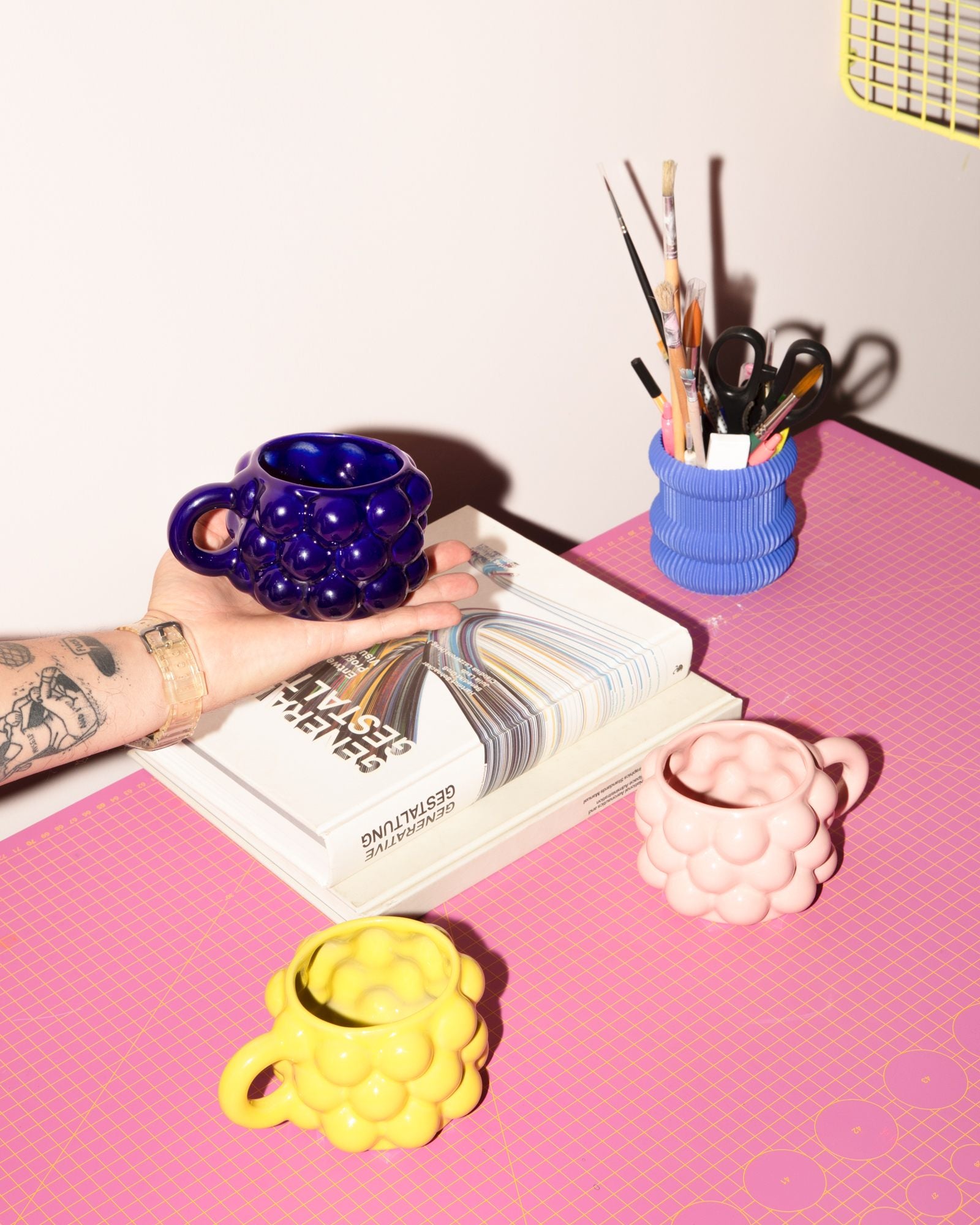 Motel a Miio x Patrick Vogel Tasse groß blau