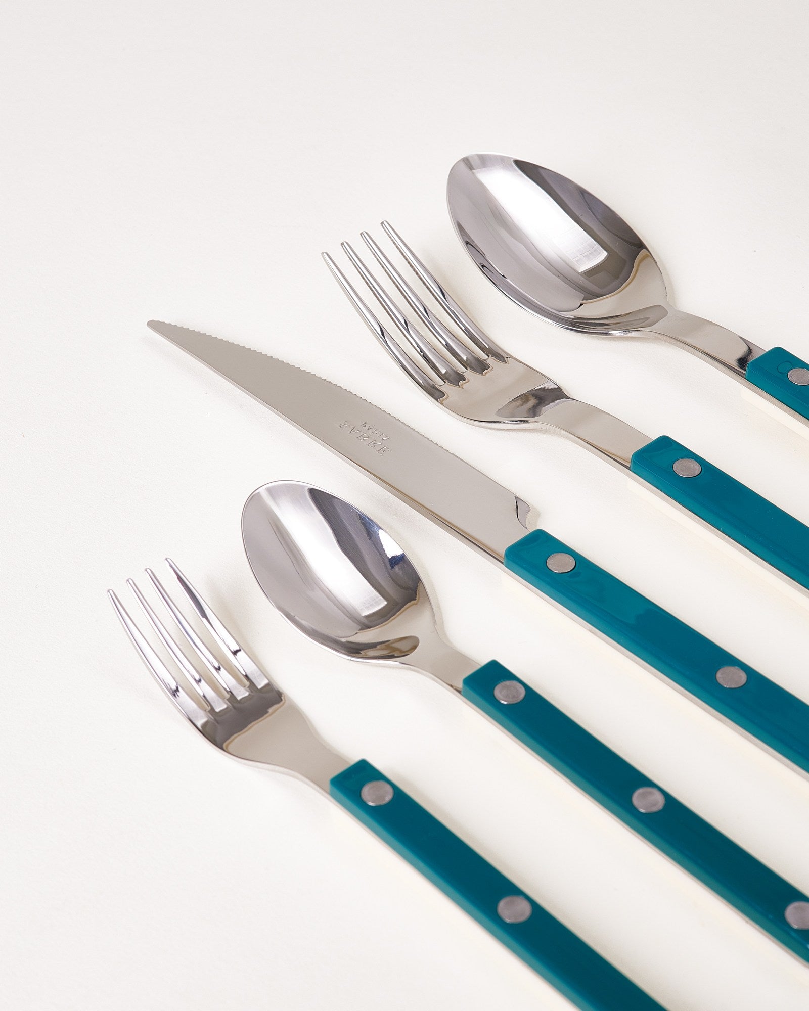 MaM x Sabre Paris Besteck 5er-Set dunkelgrün off-white