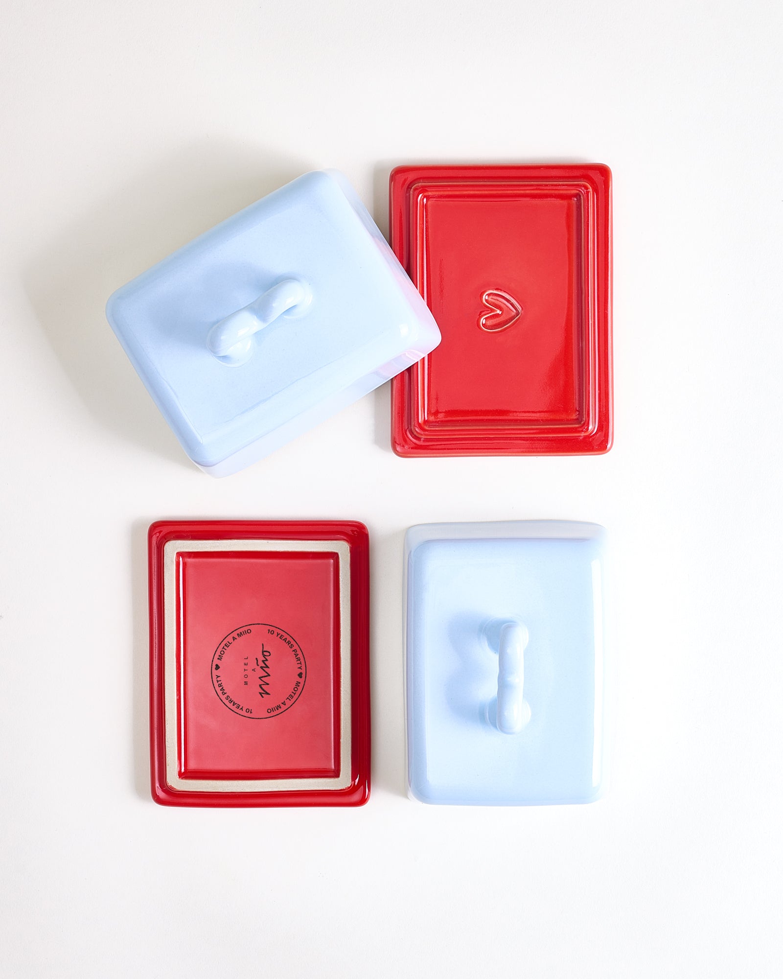 Seia Butterdose Herz hellblau rot