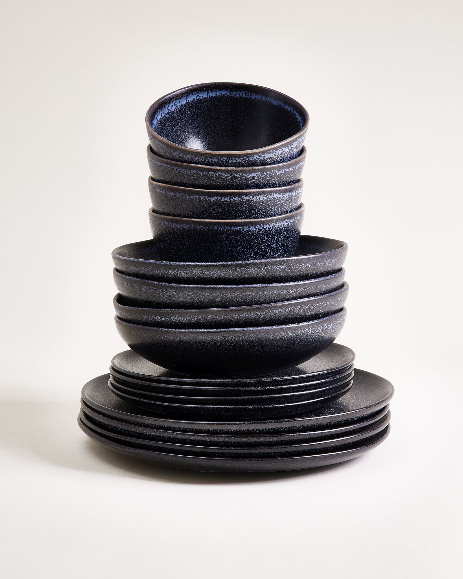 Turmalina Geschirr-Set schwarz 16-teilig