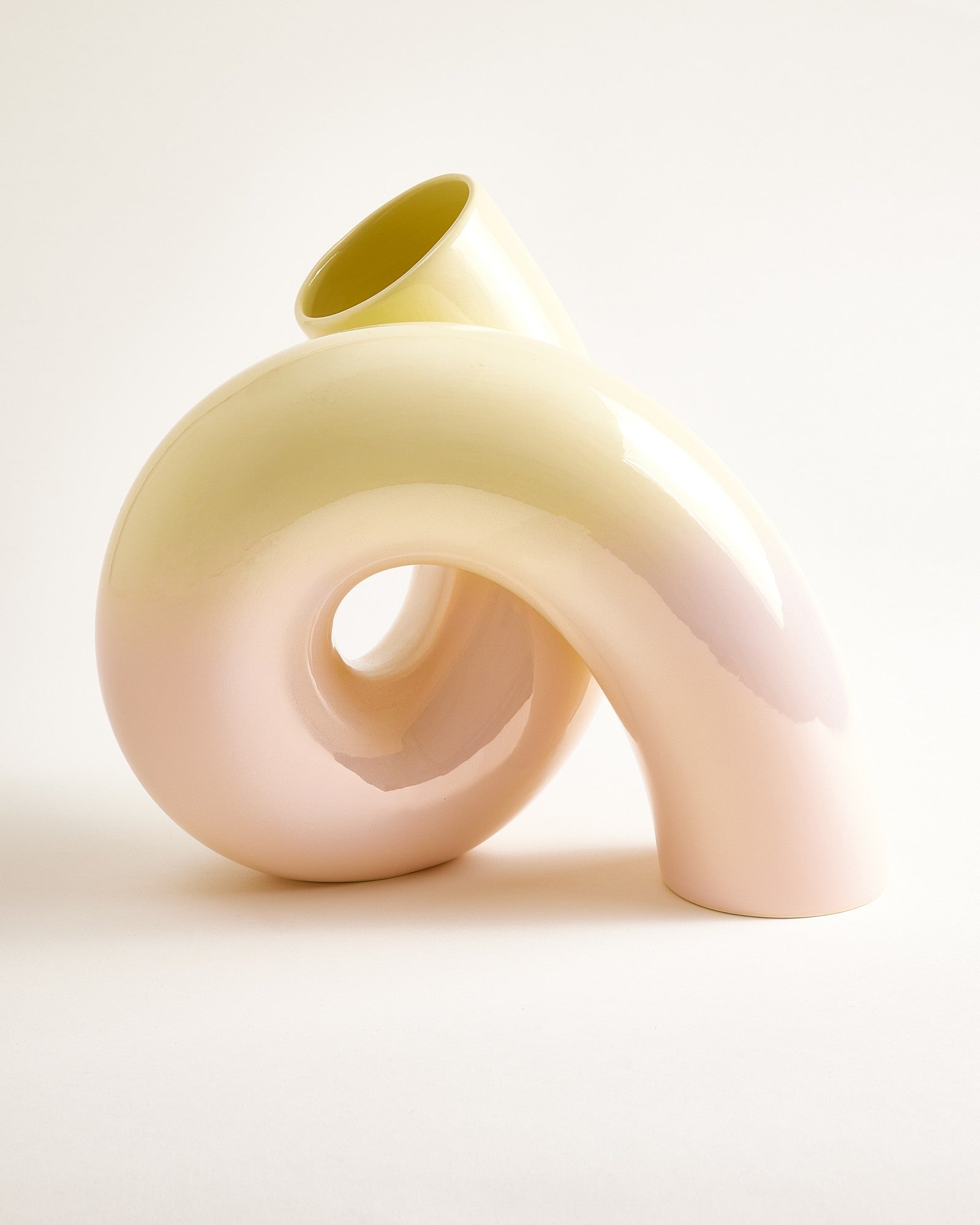 MaM x Ju Schnee - Vase L yellow pink