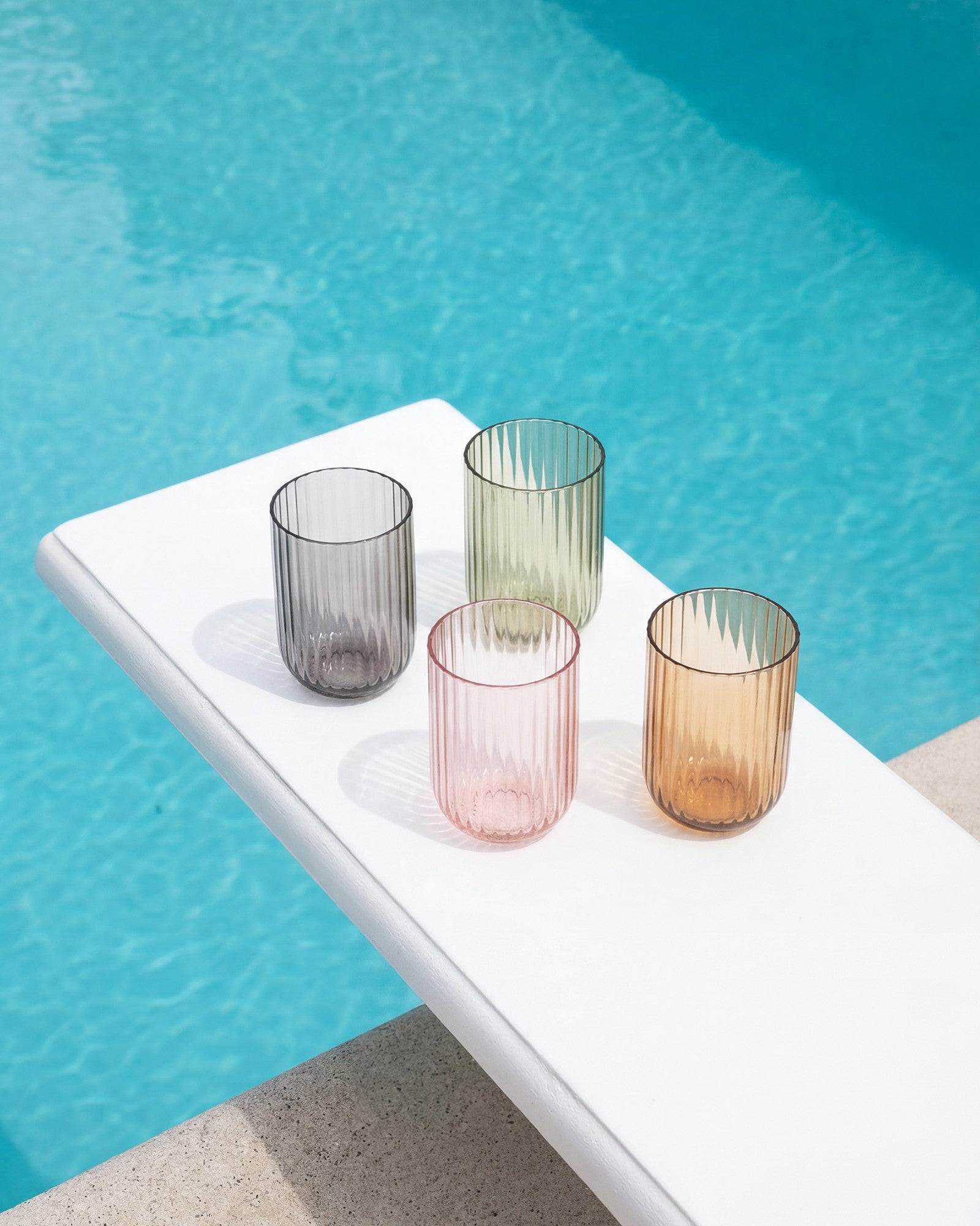 Joia Glas klein riffled grau