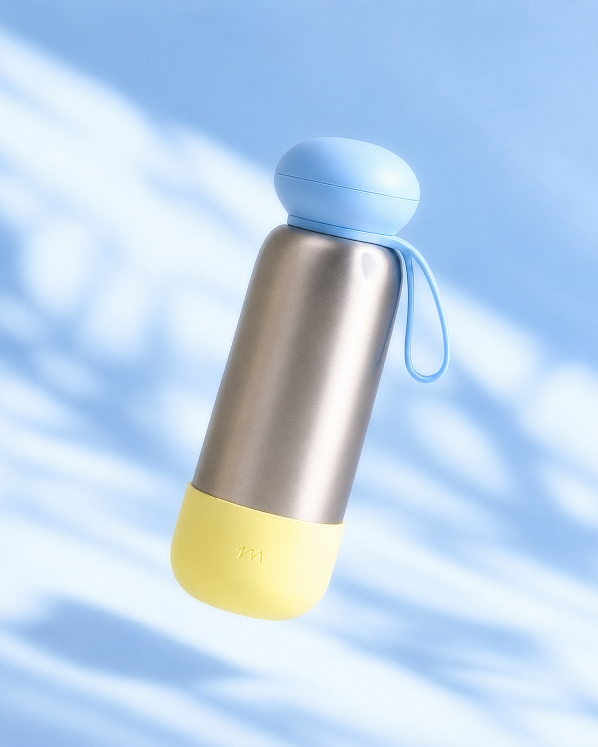 Lola Flaschendeckel mit Schlaufe hellblau