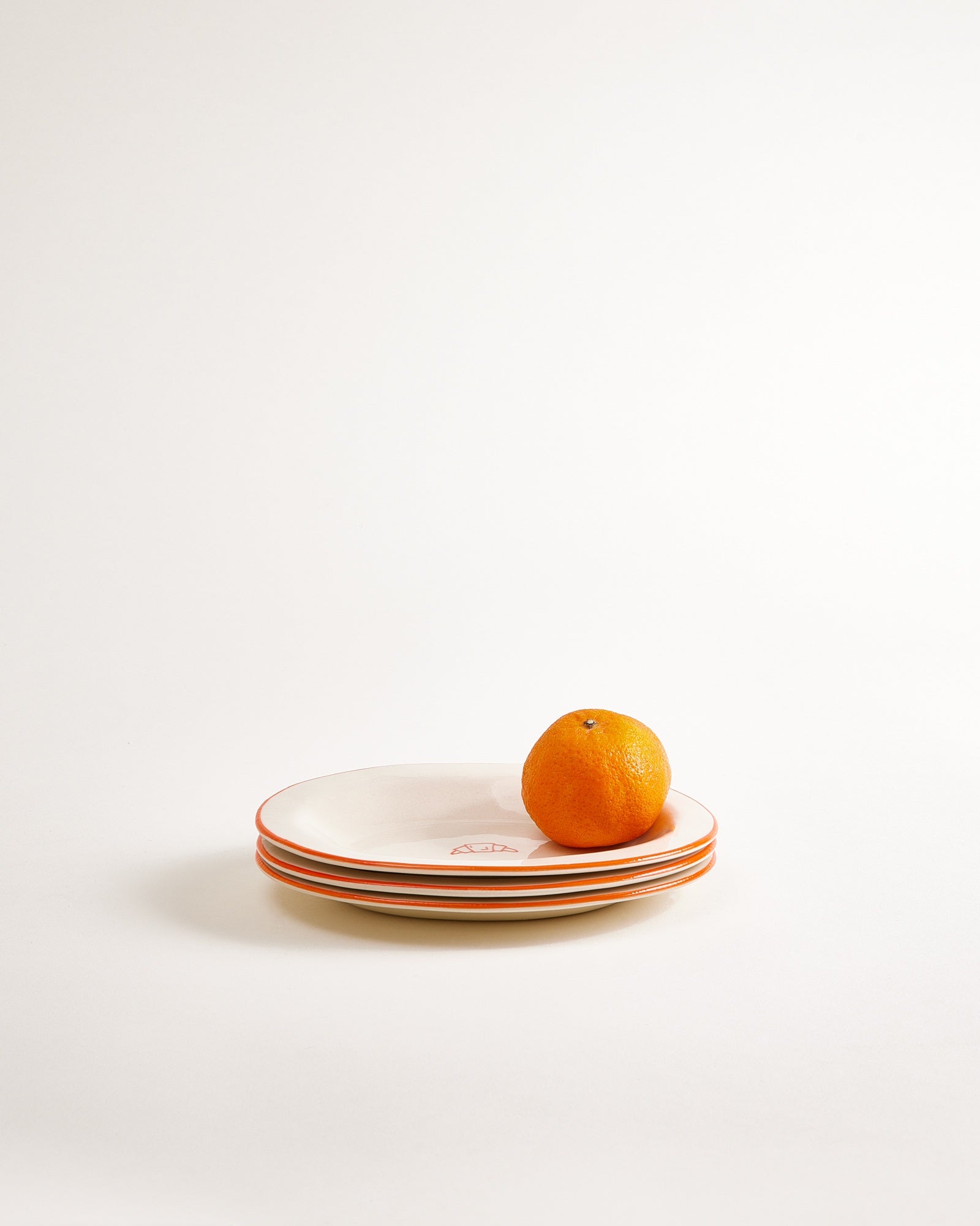 MaM x Sabre Paris minibord oranje