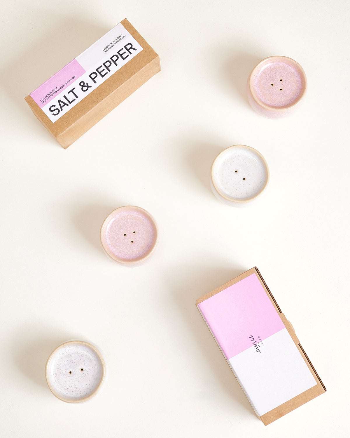 Areia - Salt & pepper shakers sand rosé