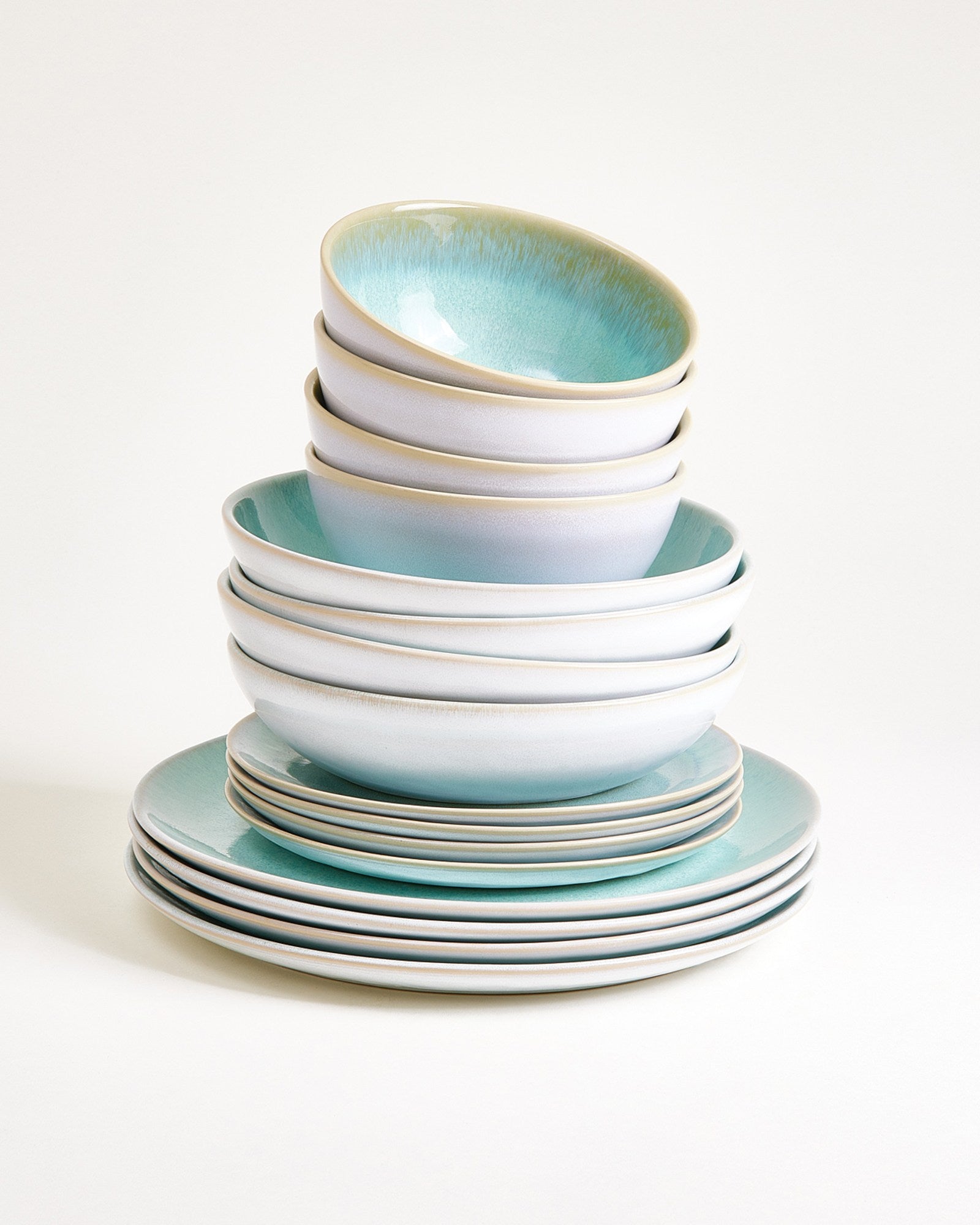 Cordoama - Set de vaisselle classique menthe 16 pièces