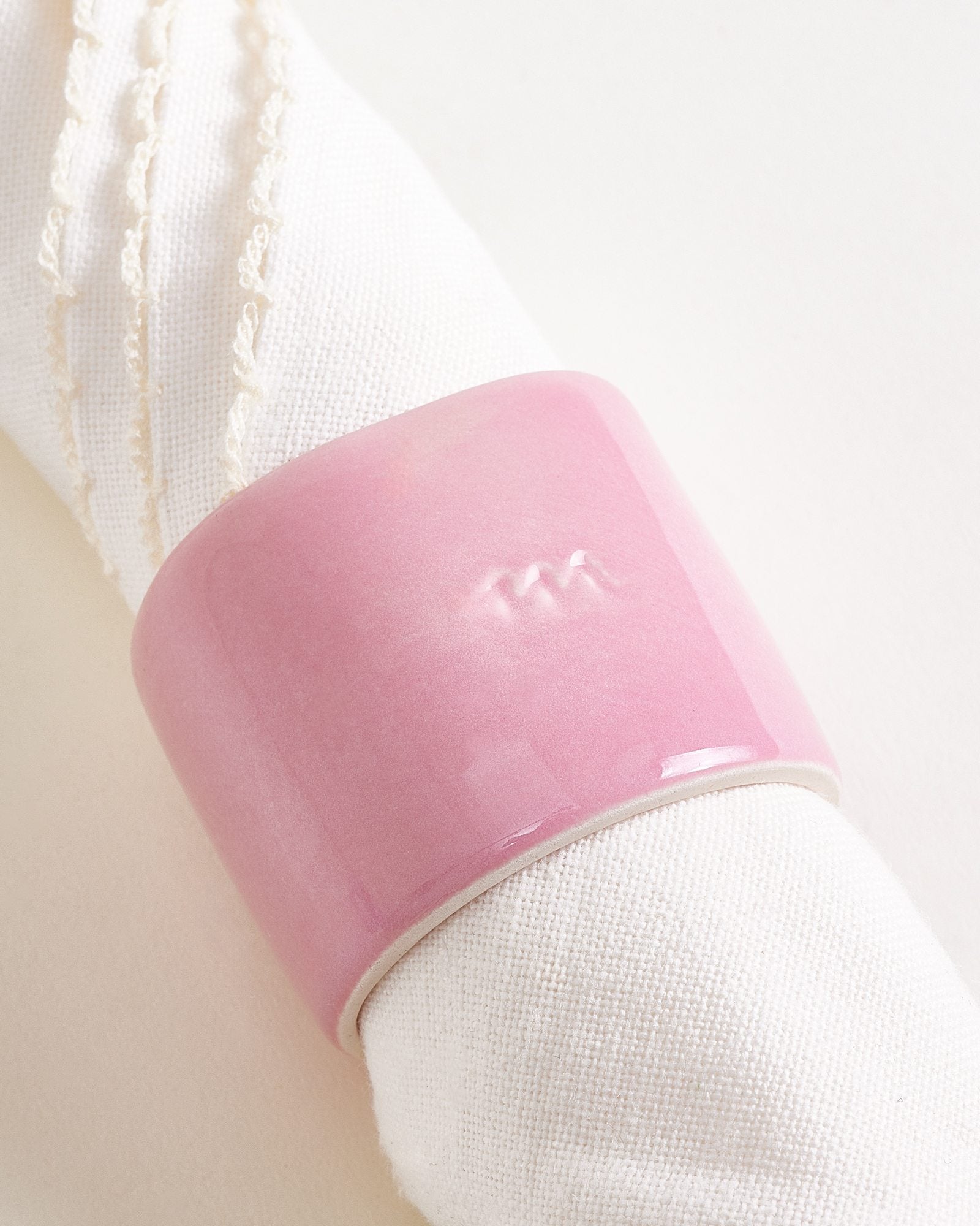 Faro - Set of 4 napkin rings pink