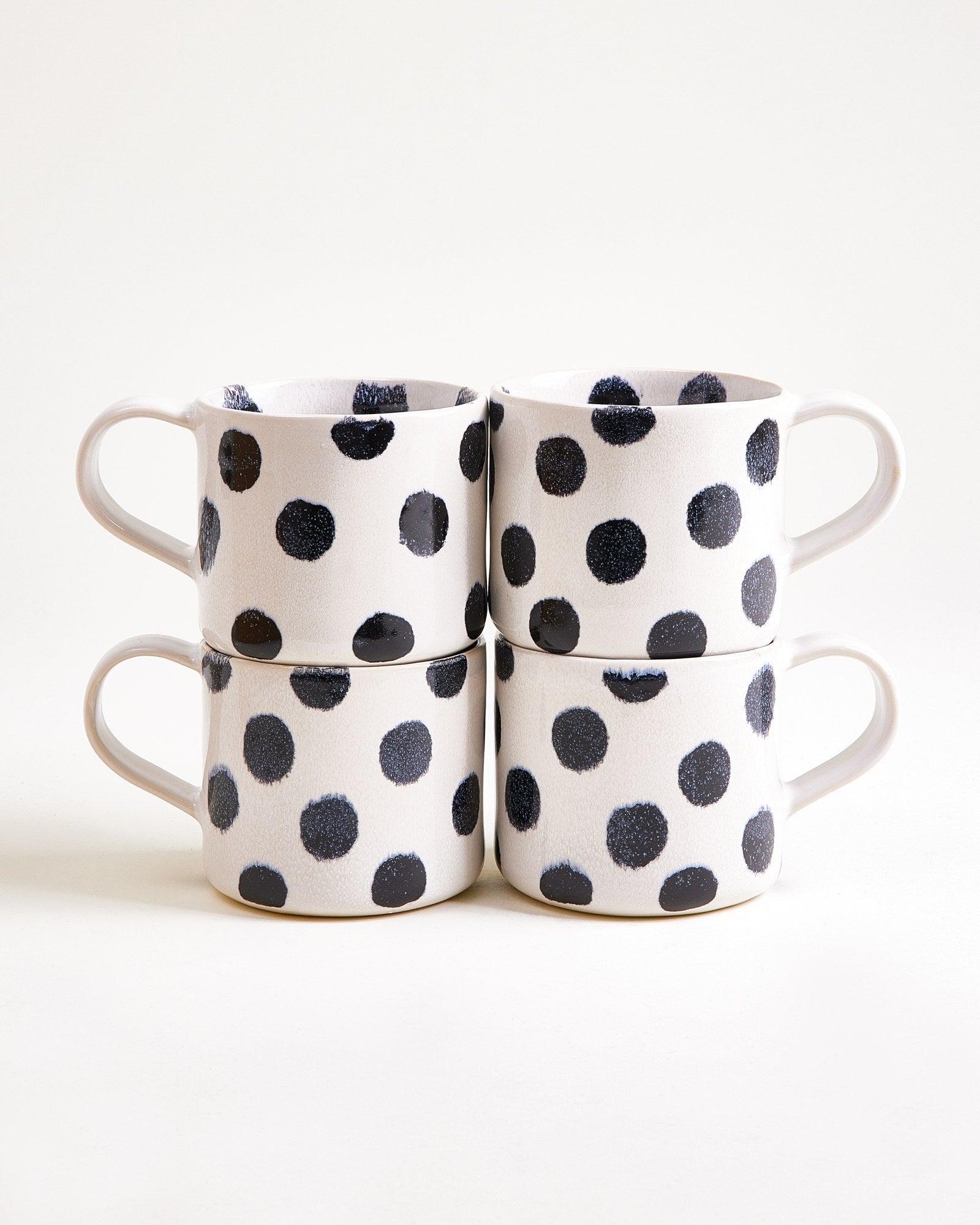 Nódoa - Set of 4 Mugs black dots