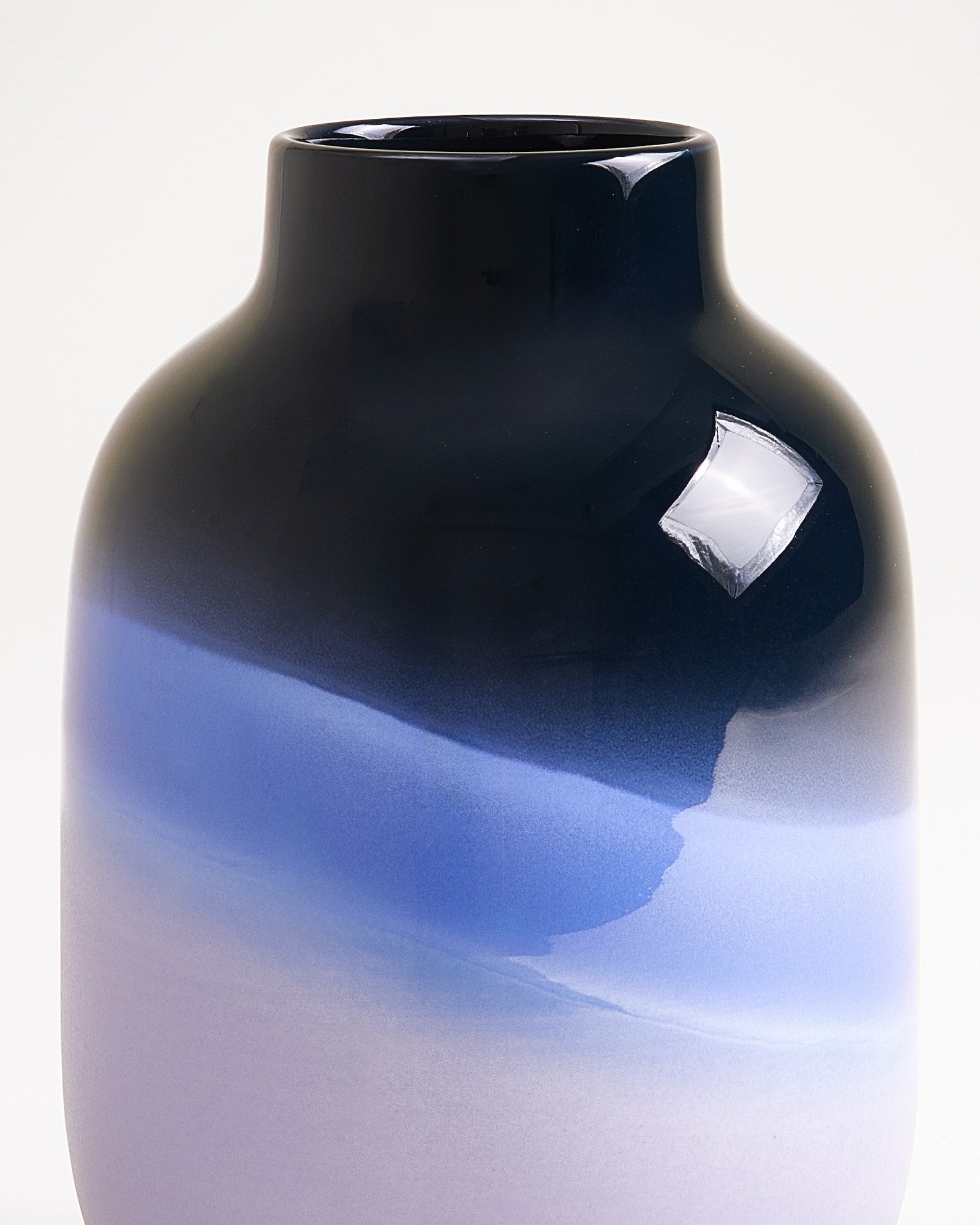Nuno Vase M dunkelblau blau