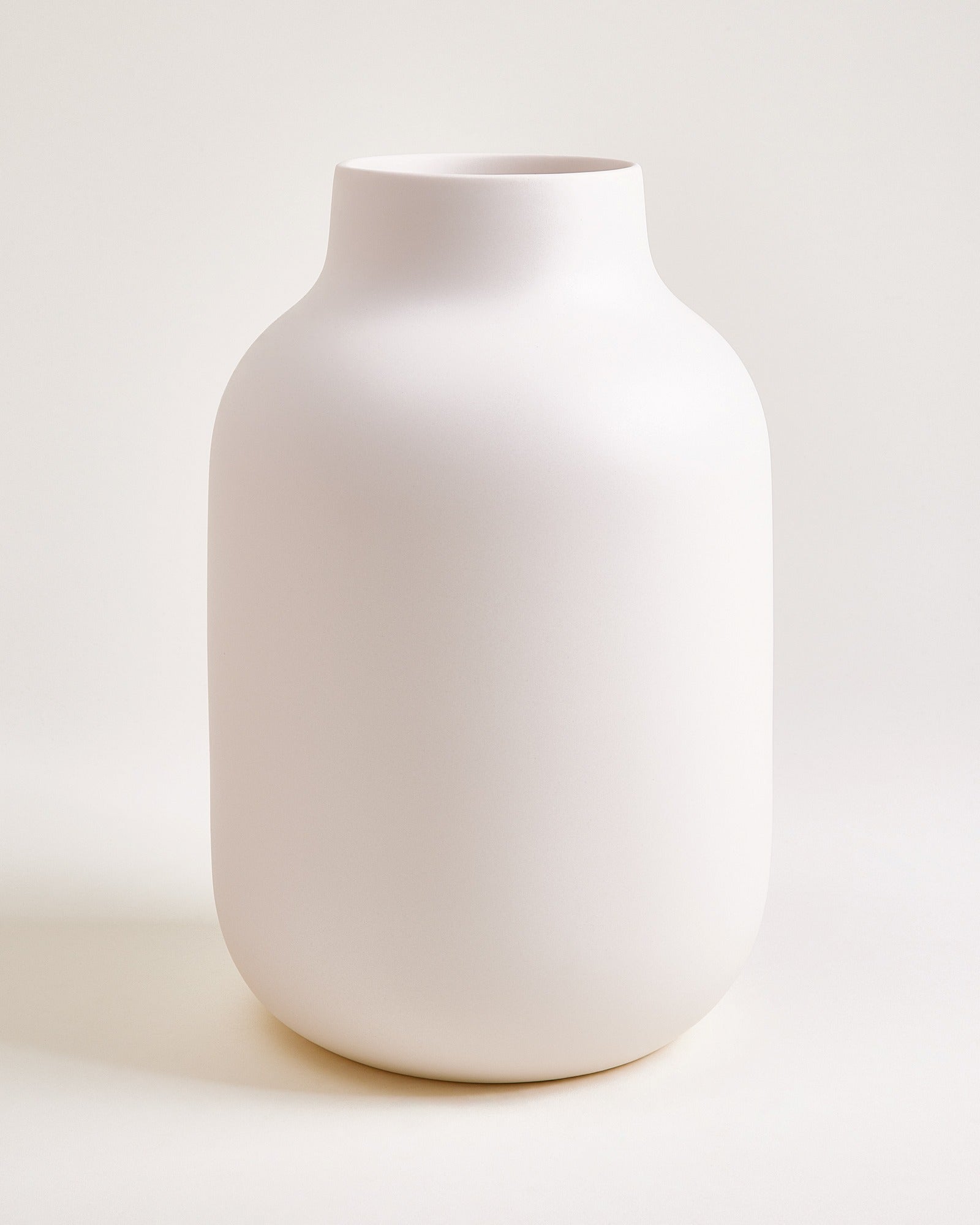 Nuno Vase L matt sand