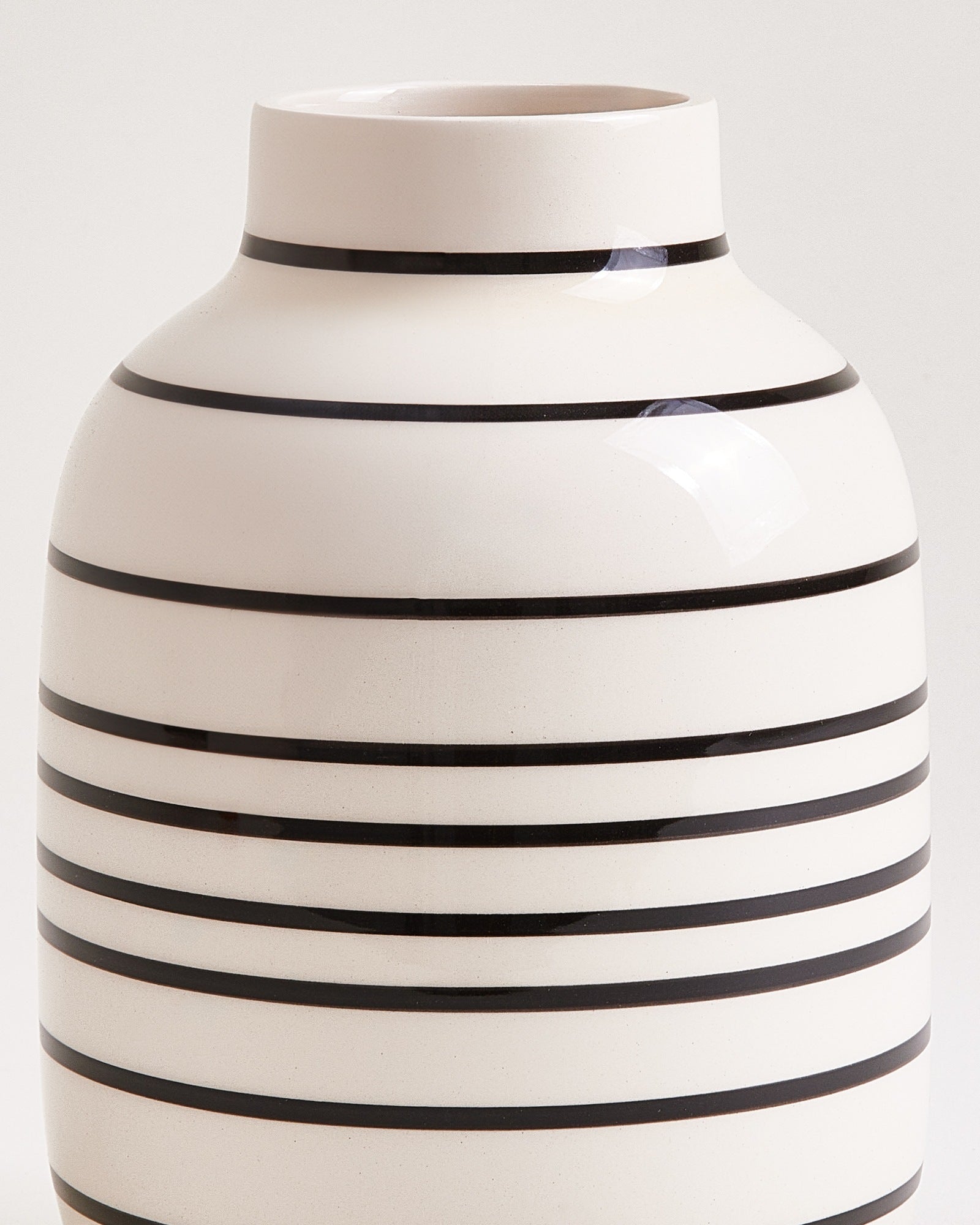 Nuno - Vaso M bianco a righe nere