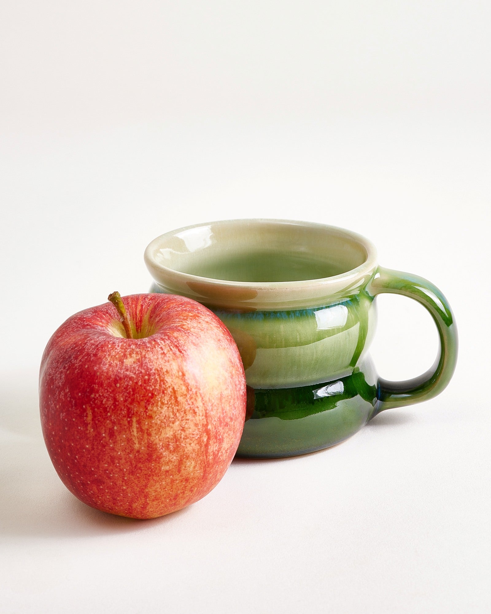 Ombra - Small mug Bubble green dark green