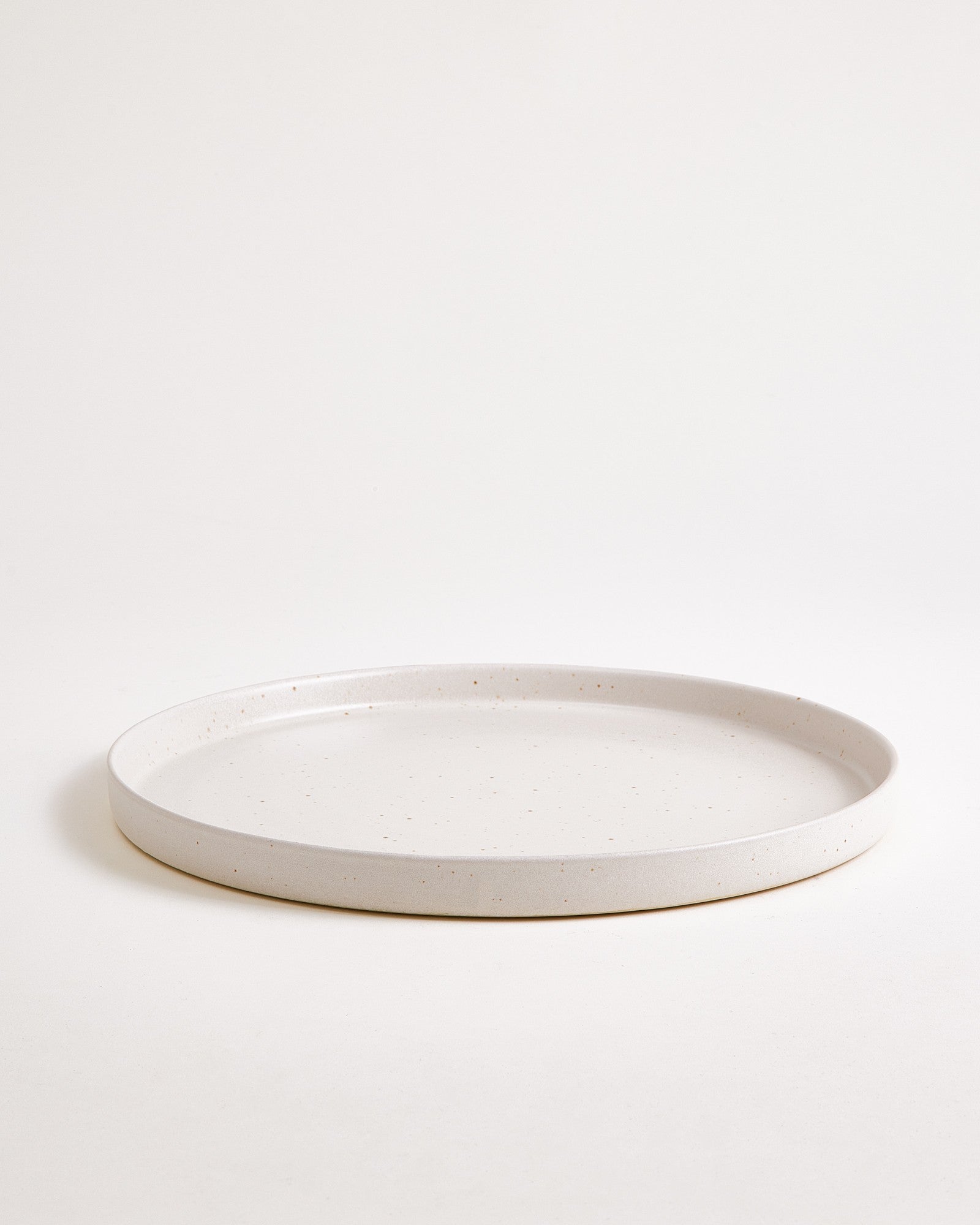 Tavira - Large plate modern sand