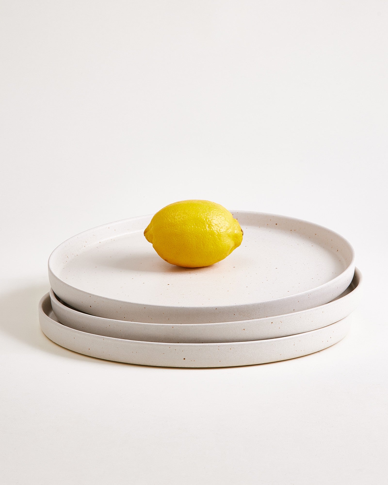 Tavira - Large plate modern sand