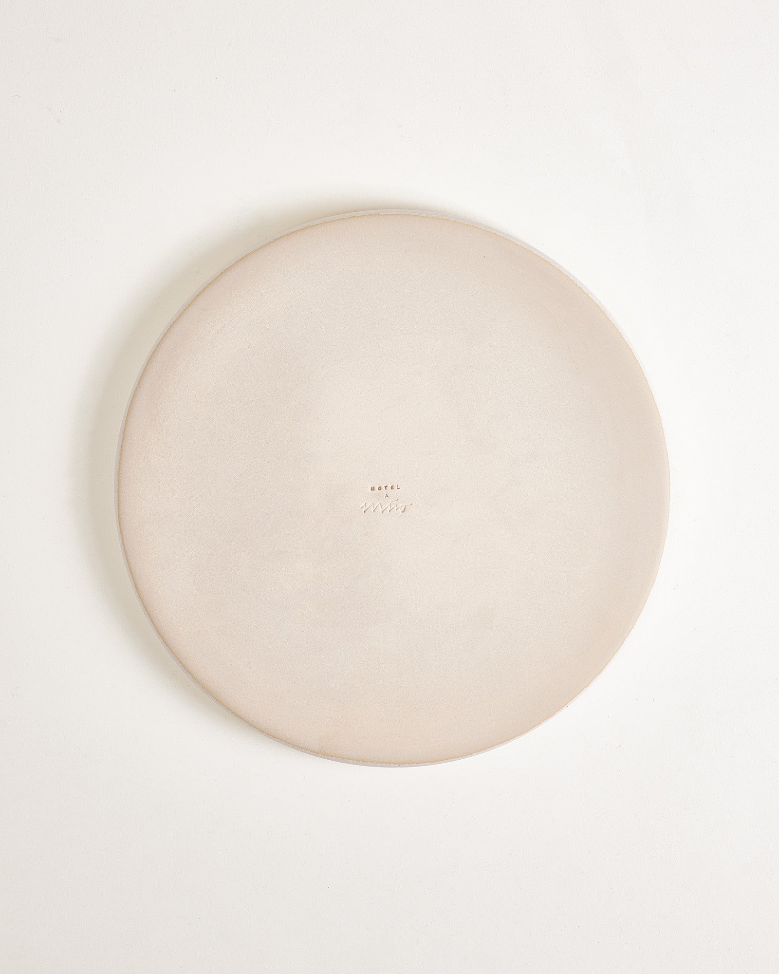 Tavira - Large plate modern sand